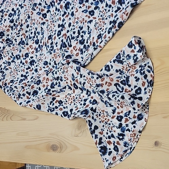 ASTR The Label Leopard Print Blouse L - Picture 5 of 9